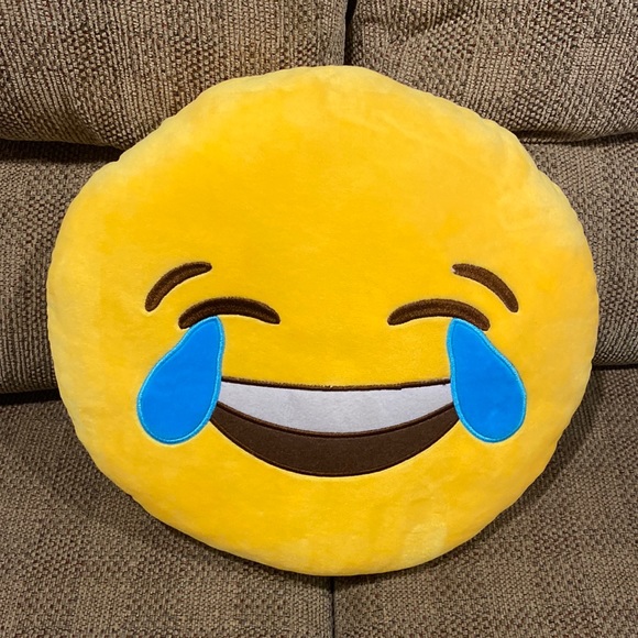 Laughing Emoji Pillow - Picture 1 of 2